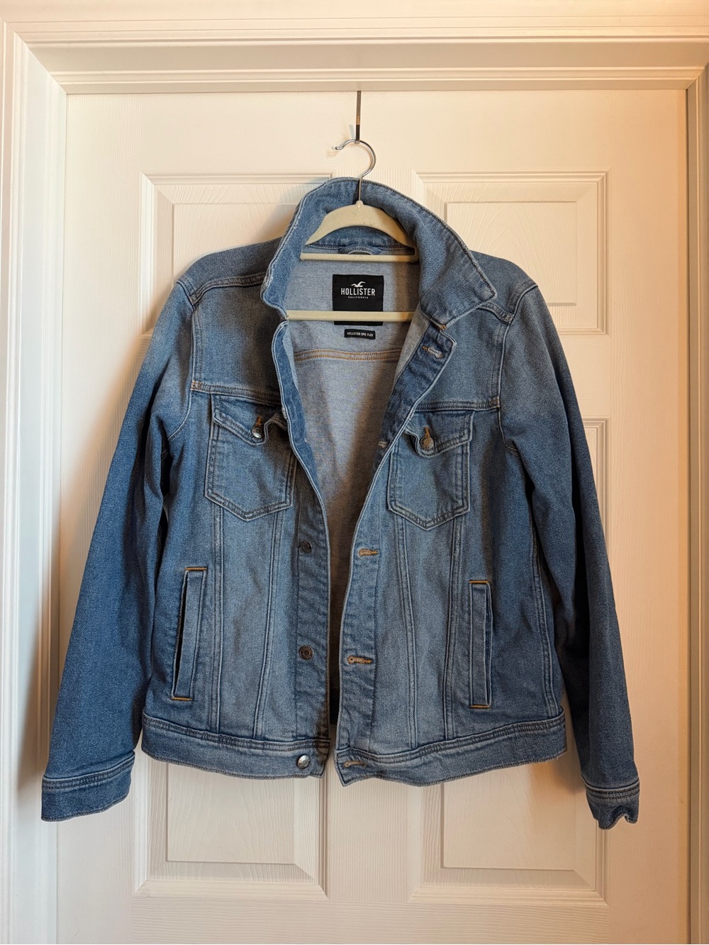 Hollister Men's Medium Blue Denim Jacket